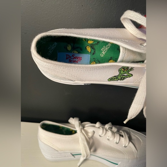 Dr. Seuss Grinch Sneakers White Canvas Platform New in Box 8.5 - Picture 5 of 8